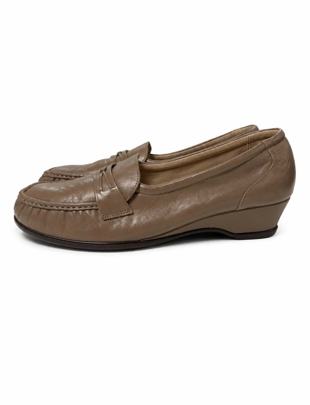 Vintage Grandma core SAS Easier Slip-On Tan Leather Loafer